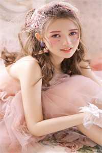 主角一开始是个瞎子